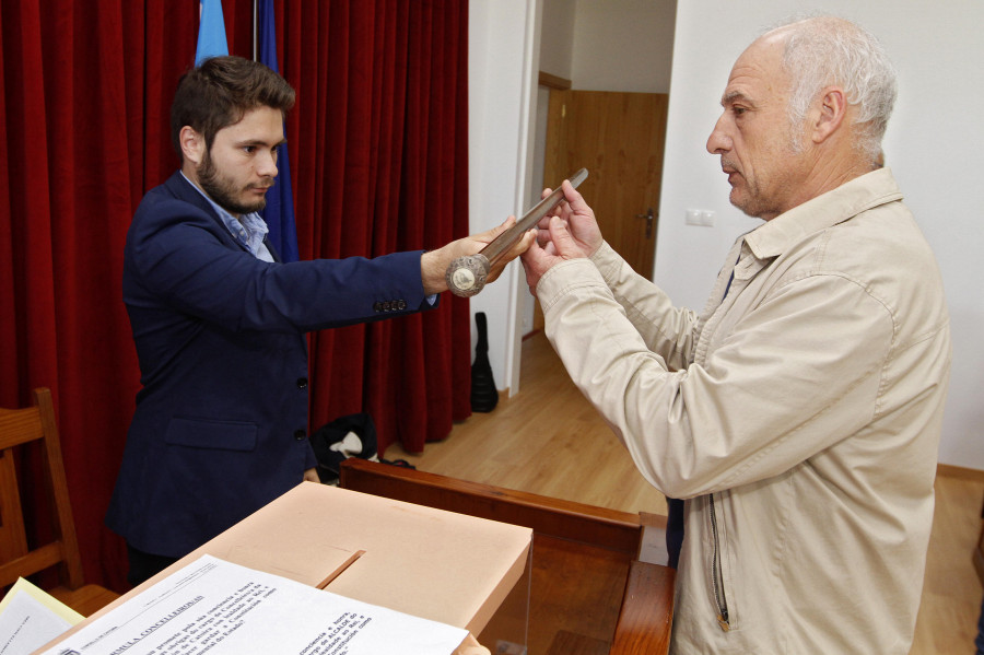 Una posible propuesta de liberar a la oposición enfrenta al BNG y al PP en Catoira