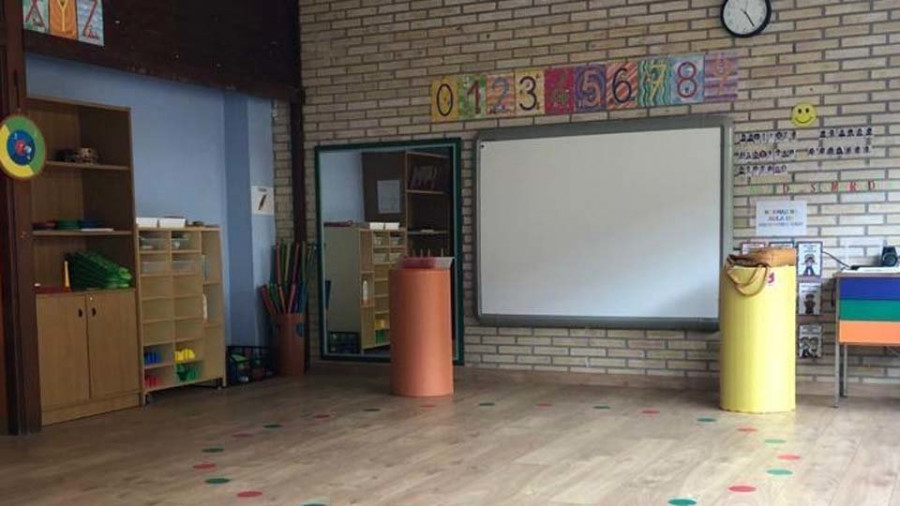 El Concello habilita un aula de tecnología en el colegio Valle Inclán y un aseo en As Bizocas
