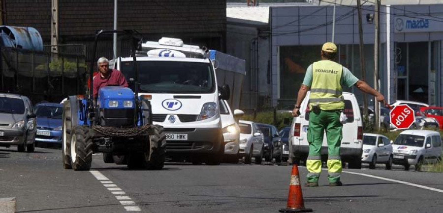 Ravella no se hará cargo del vial de Rubiáns hasta que haya aceras en todo el trazado