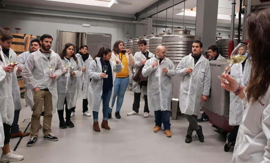 La DO recibe por primera vez a alumnos del máster de cocina del Basque Culinary Center
