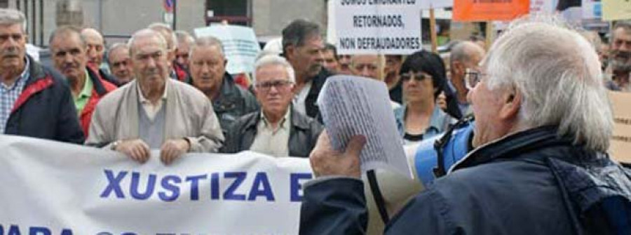 Los emigrantes retornados piden “xustiza” con una nueva manifestación
