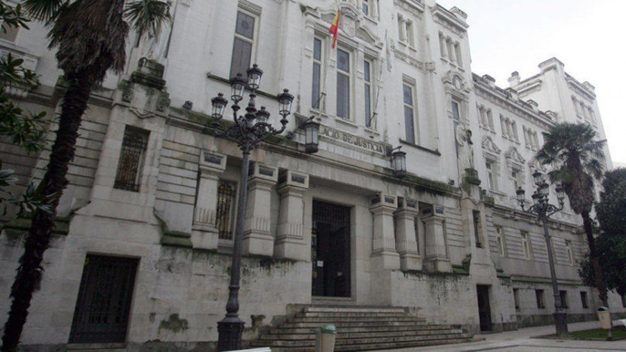 El TSXG ratifica los seis años de cárcel para un hombre que transportó tres kilos de cocaína de Ribeira hasta A Coruña