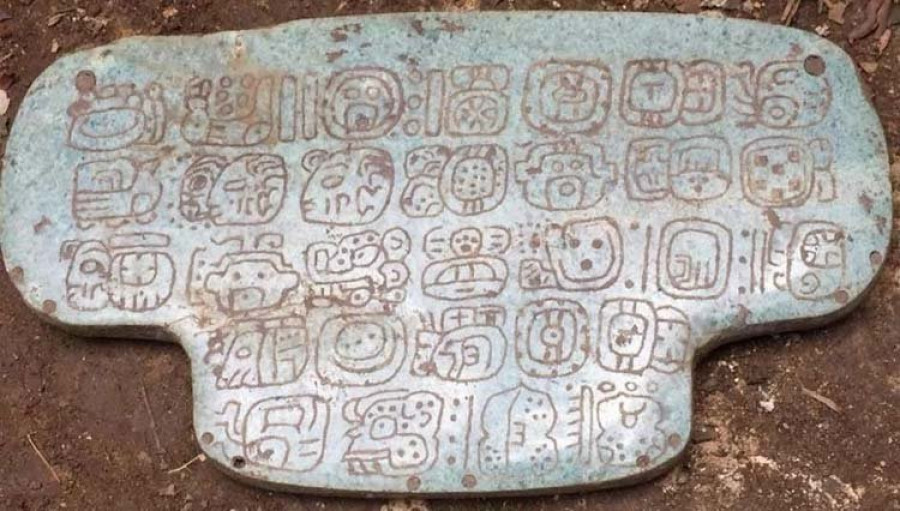 Un colgante de jade podría cambiar la visión de los mayas