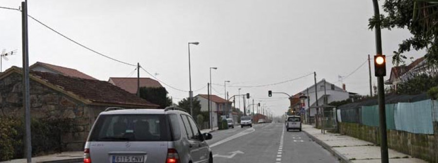 CAMBADOS-Una fuerte tormenta avería semáforos y produce incidencias de telefonía y alumbrado