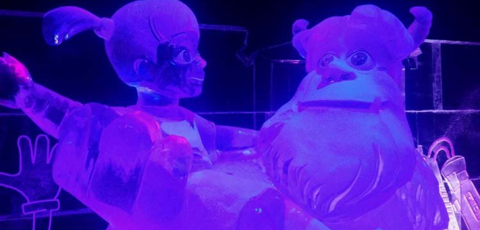 El universo Disney esculpido en 600 toneladas de hielo