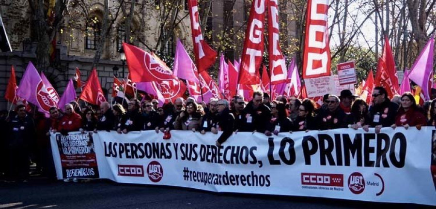 Los sindicatos se movilizarán hasta que los trabajadores recuperen los derechos perdidos