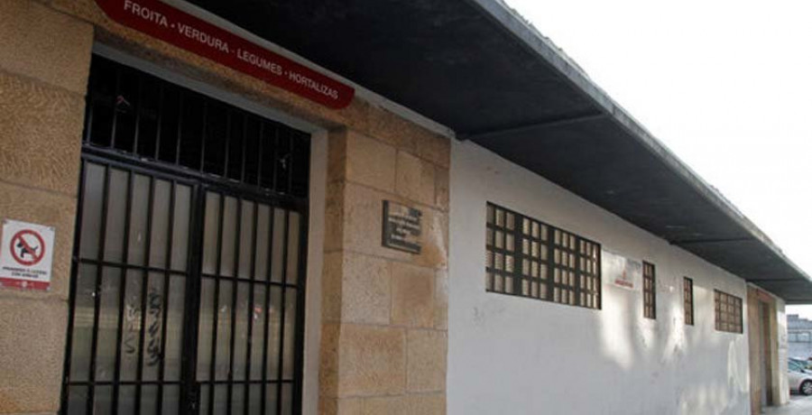 Ravella destinará casi 100.000 euros a mejorar el edificio de la Praza da Verdura