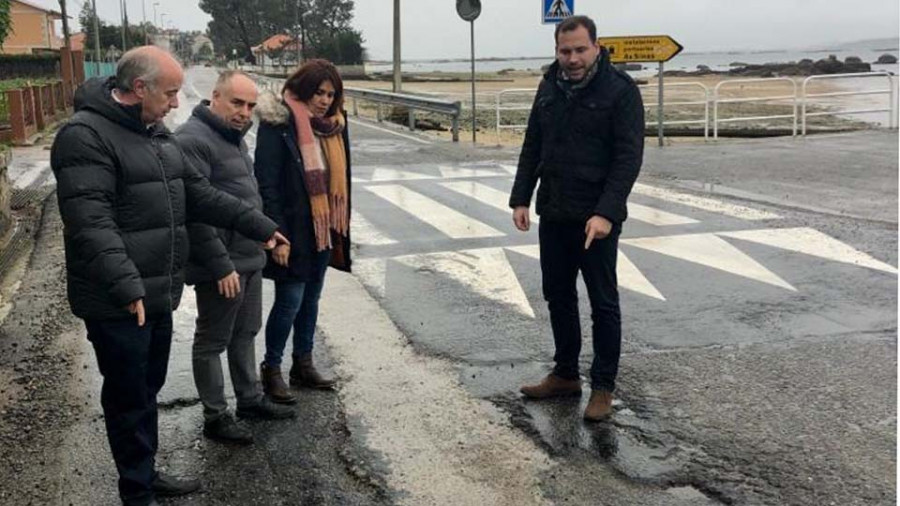 El PP denuncia la “peligrosidad” de la carretera de As Sinas y pide su asfaltado a la Diputación