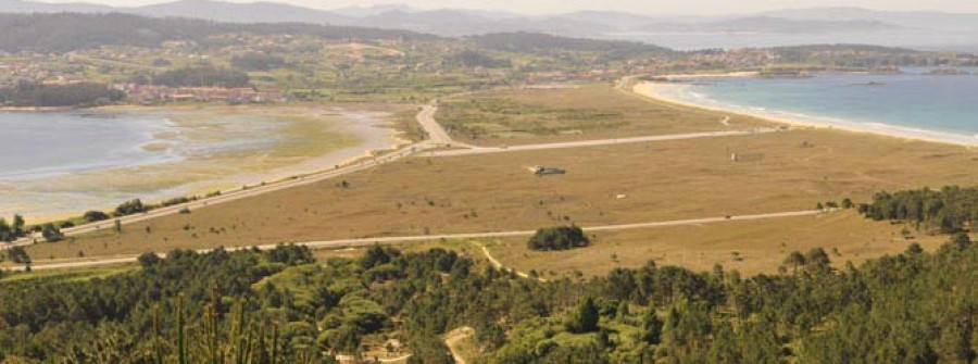 La Xunta media para lograr un acuerdo en la propiedad del Monte da Lanzada