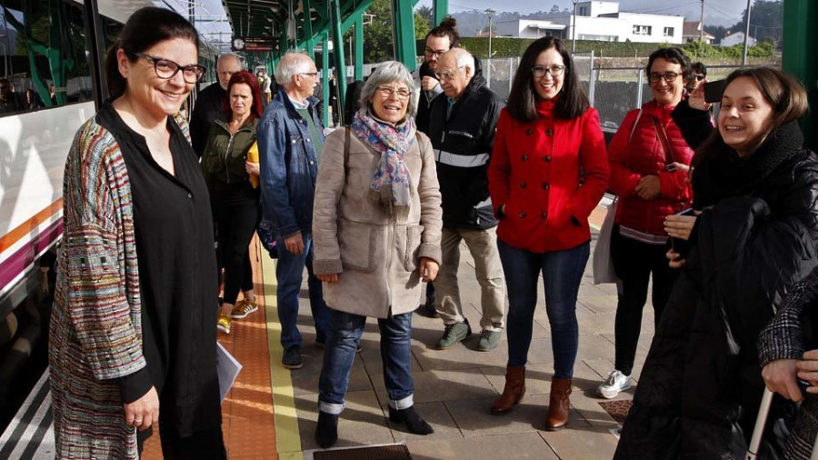 El BNG reclama en Vilagarcía líneas de tren más frecuentes  y que “vertebren a Galicia”