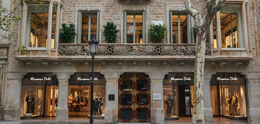 Massimo Dutti abre su tienda insignia más tecnológica  en Barcelona
