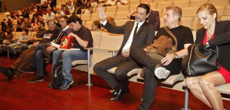 El televisivo Nacho Fresneda llega a Vilagarcía para recoger el Curtas16