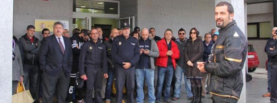 Convocan una concentración para reclamar 15 policías nacionales más en la Comisaría de Vilagarcía