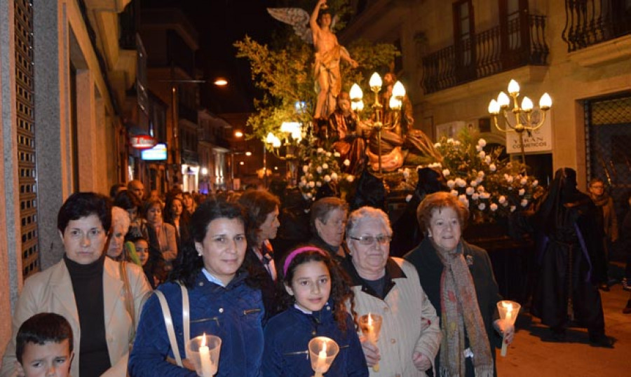 La parroquia de Santa Uxía de Ribeira suspende la Semana Santa y la mayoría de sus actividades por el coronavirus