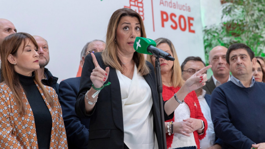 El PSOE abre la puerta a la marcha de Díaz y la andaluza se niega a dimitir
