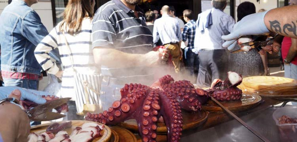 El guiso tradicional le gana a la cocina creativa en Galicia