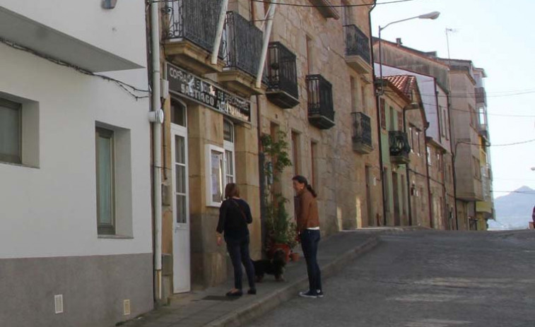 Registran moción de censura contra el patrón mayor de Carril, Javier Quintáns