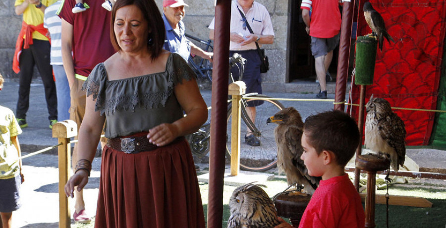 Cambados ofrece un fin de semana cargado de gangas y celebra su II Feira Medieval