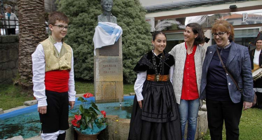 “Quen puidera namorala” soa forte en Carril para honrar 
ás Letras Galegas no seu día