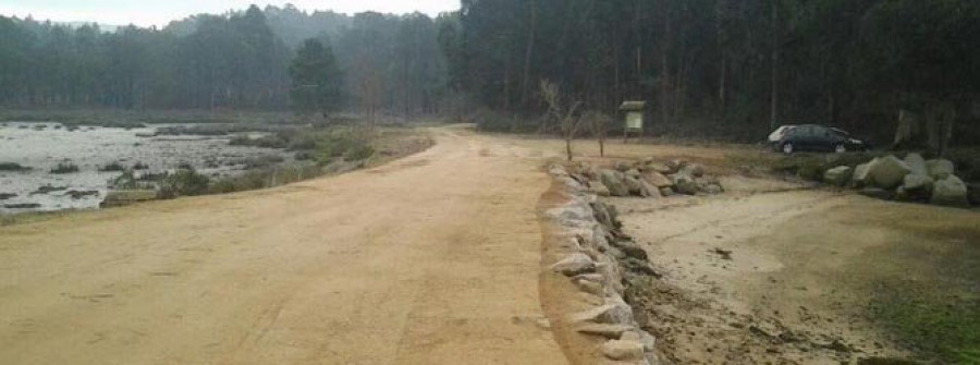 CAMBADOS-Completan el paseo litoral por Castrelo con el sendero de O Facho