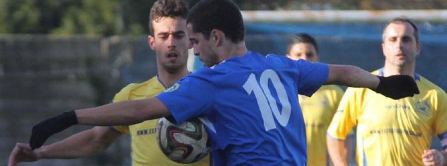 El Caldas da un paso atrás  en Vigo y el Unión Grove cede  en el minuto 95 ante el líder