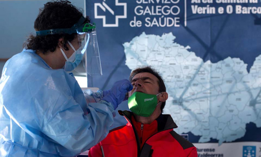 Los hospitalizados se disparan en Galicia y los contagios suben del millar