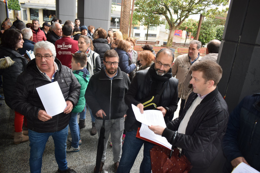 Afectados por calles peatonalizadas en Ribeira se reafirman en sus propuestas
