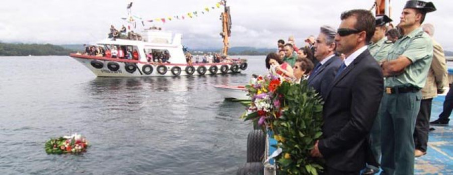 BOIRO - Abanqueiro honra a la Virgen del Carmen