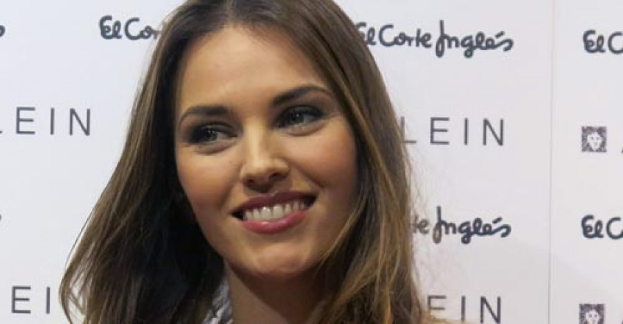 La modelo Helen Lindes está convencida de que la belleza está en el interior