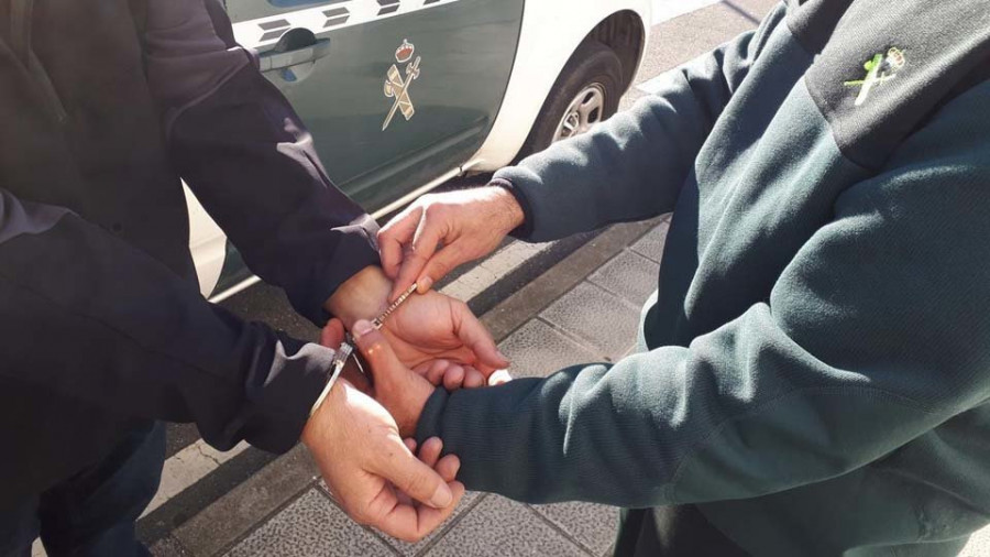 La Guardia Civil localizó a 12 “procesados rebeldes” en Sanxenxo durante 2018