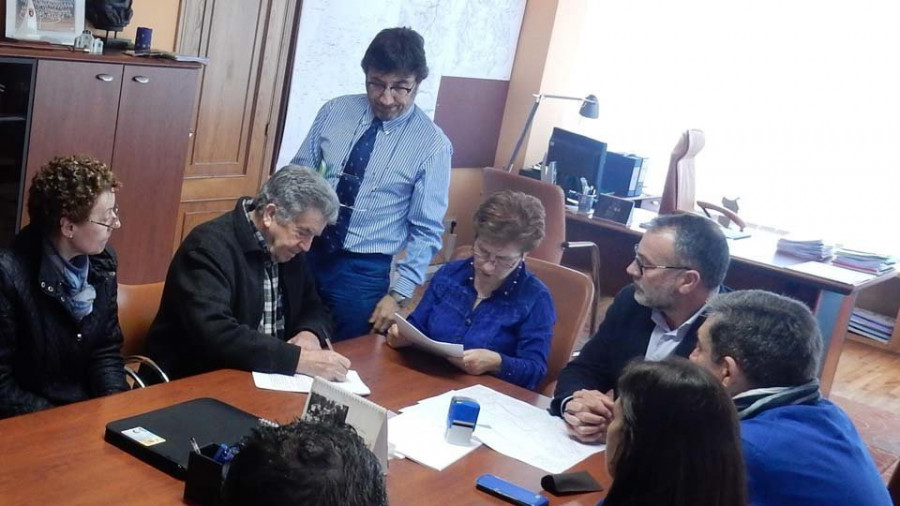 Oleiros llevará a los tribunales el proyecto urbanístico que aprobará Cambre para O Graxal