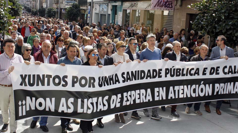 El centro de salud de O Grove se queda con un médico y el gobierno exige la presencia de Feijóo para solucionarlo