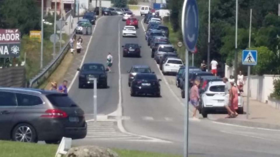 Frente común y más de 1.500 firmas para exigir mejoras de seguridad vial en la carretera Portonovo-A Vichona