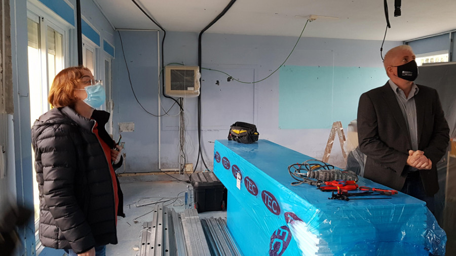 Arrancan las obras de aislamiento térmico del perímetro de la escuela de educación infantil de A Angustia