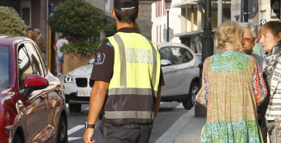 El Concello incrementa el número de auxiliares de Policía Local hasta los 44 agentes para todo el verano