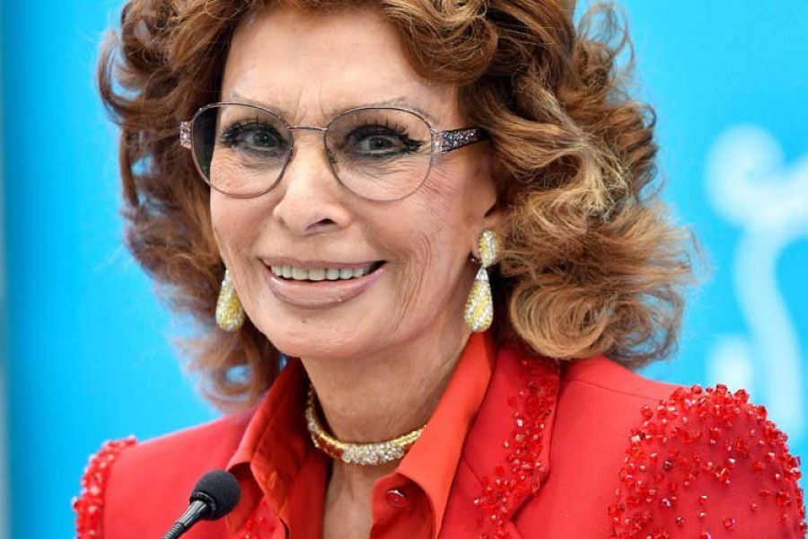 Sophia Loren brilla en Almería con su estrella en el Paseo de la Fama
