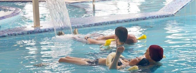 CUNTIS-Condenan a Termas a pagar 15.507 euros a una mujer que se rompió el radio en el jacuzzi