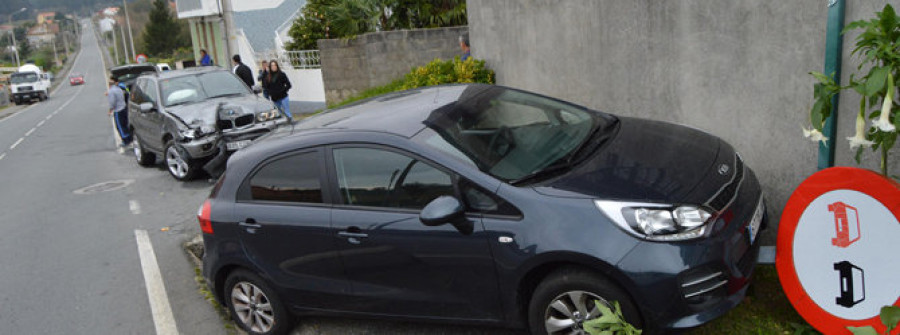 A POBRA - Vecinos de Agros-Atalaia reclaman medidas disuasorias para evitar las altas velocidades de coches en la zona