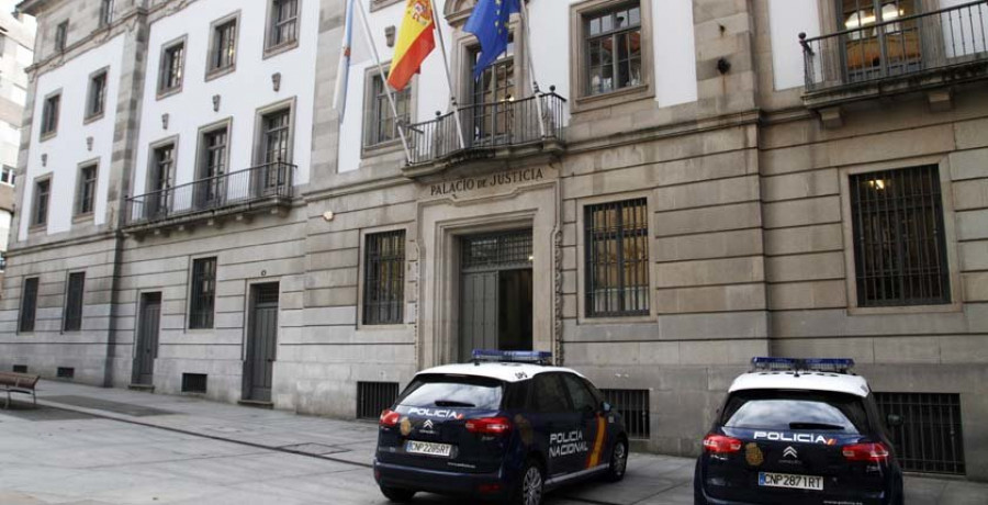 El fiscal pide la libre absolución del arquitecto municipal y aparejadores en el caso del edificio de Castelao