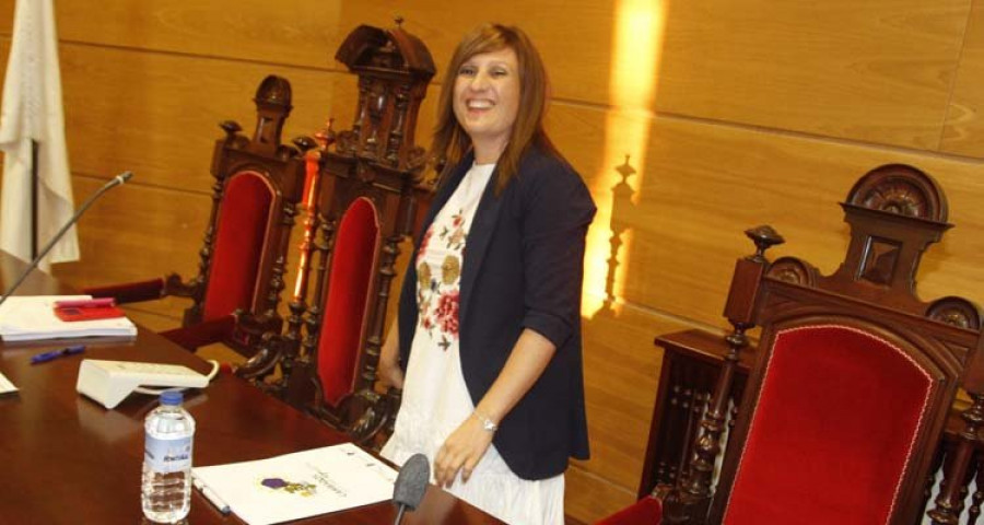 La alcaldesa firma un acuerdo de 450.000 euros para rehabilitar 13 viviendas del conjunto histórico
