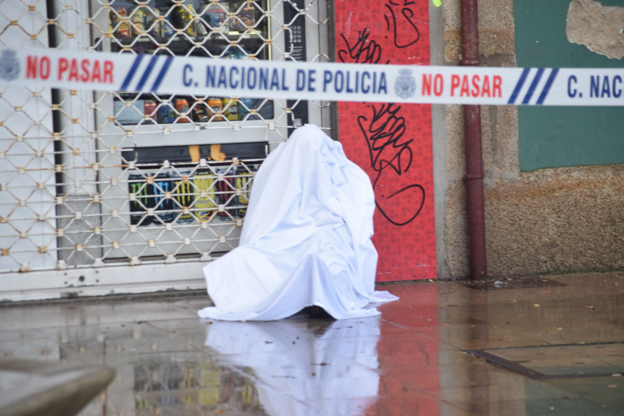 RIVEIRA - Fallece un hombre de 70 años cuando caminaba a primera hora de la mañana por el Malecón