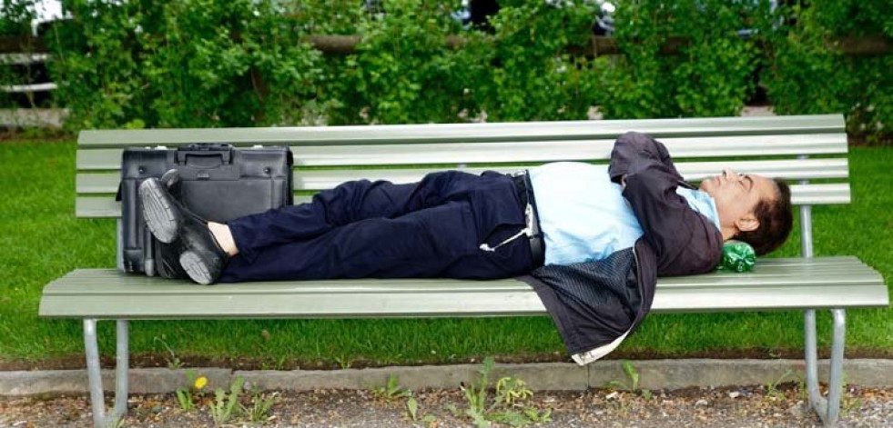 Los gallegos verían bien los lugares públicos para echar la siesta