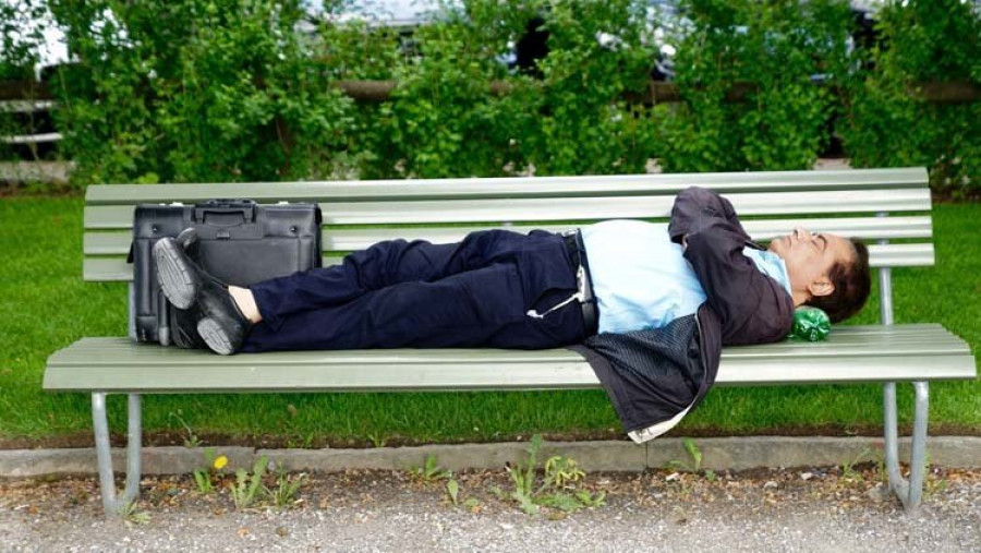 Los gallegos verían bien los lugares públicos para echar la siesta