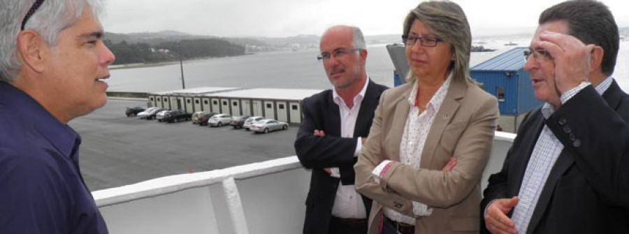 A POBRA-El muelle consolida su liderazgo entre los puertos autonómicos en descargas de túnidos congelados