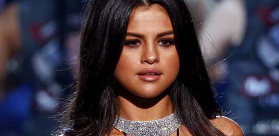 Selena Gómez vuelve a televisión con una serie con toques latinos