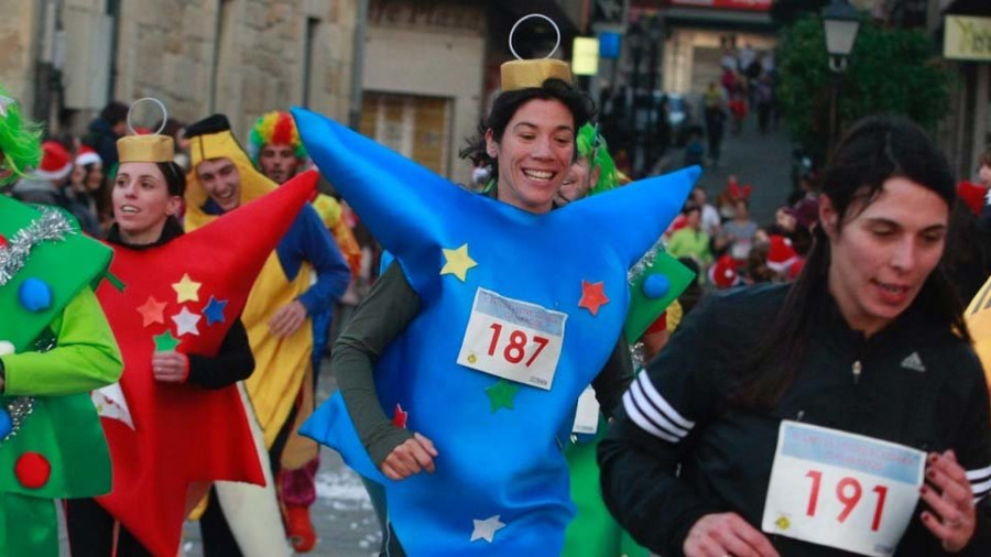 A correr con disfraz por solidaridad y rosca gratis