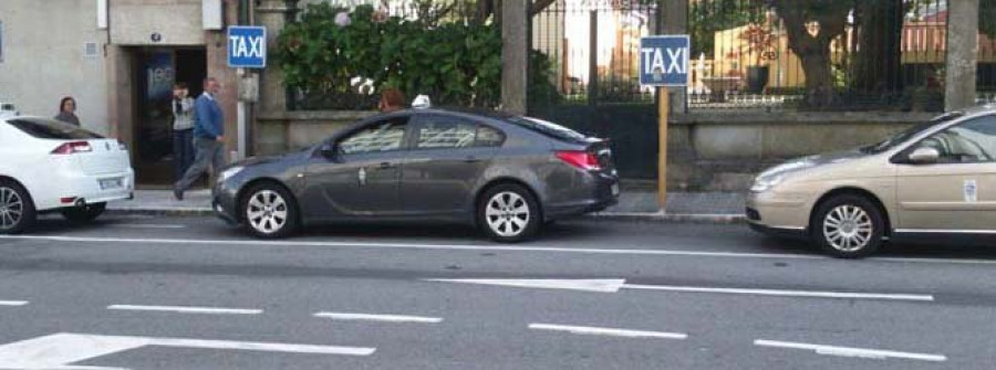 O GROVE-Los taxistas mantienen su apuesta por O Corgo y buscan posibles marquesinas