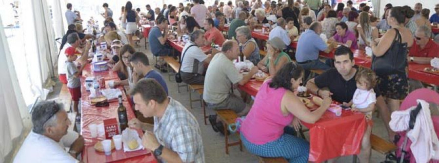 RIVEIRA-A primeira Festa do Polbo de Palmeira despacha máis de mil quilos de cefalópodo