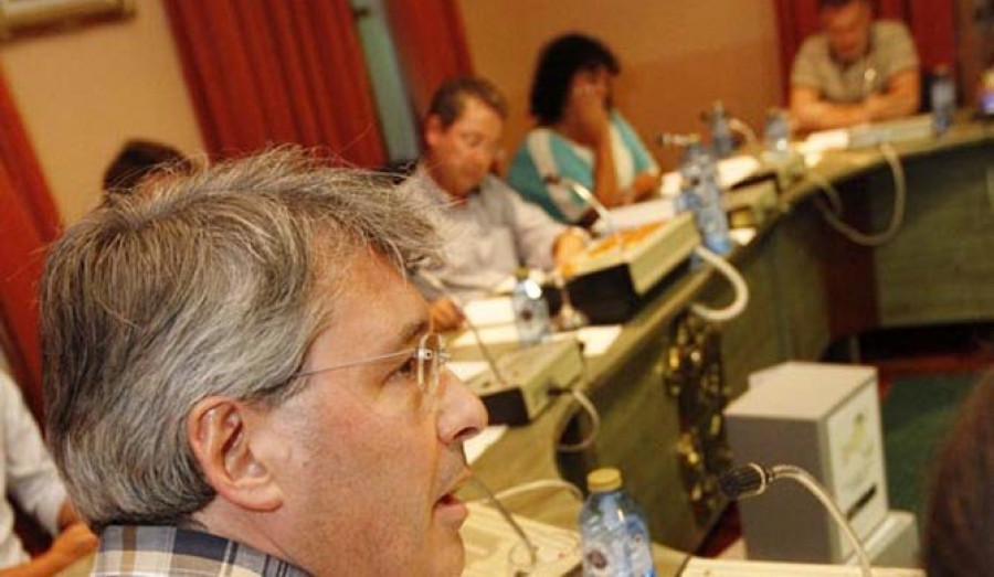 O GROVE-El Gobierno tripartito se queda solo en la aprobación del PXOM al abstenerse EU