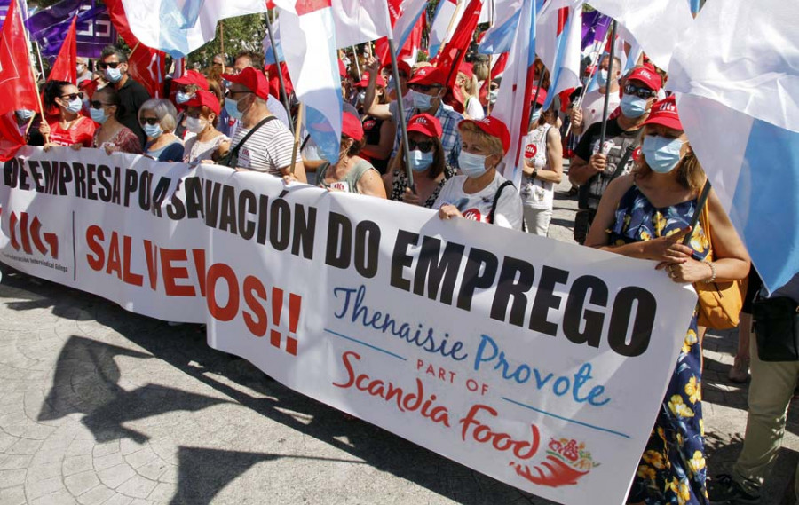El conflicto de Thenaisie saca a O Grove de nuevo a la calle y teme un concurso culpable